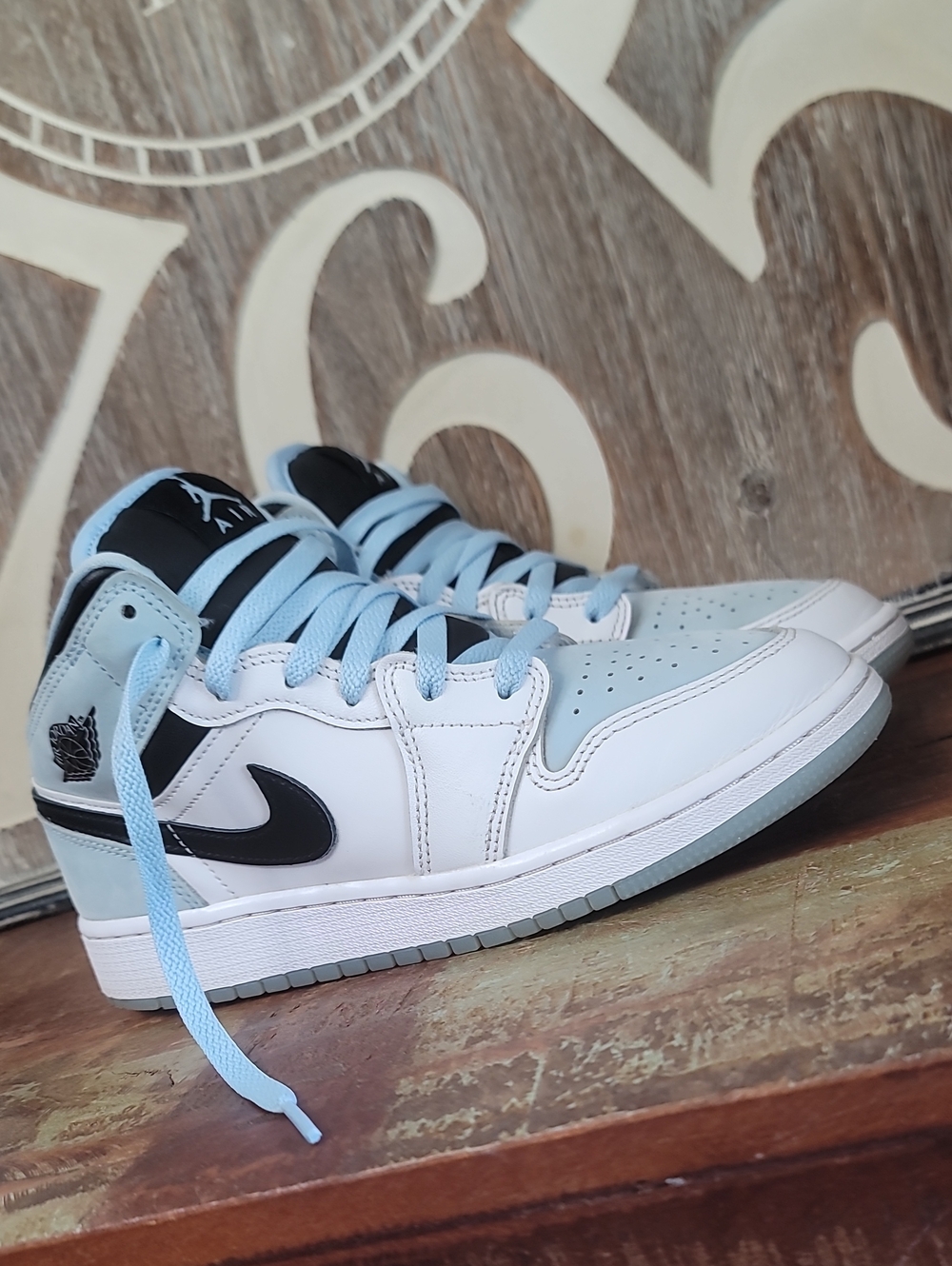🔥 Nike Air Jordan 1 Mid Special Edition 'White Ice Blue' Wmns 6 Good Condition